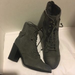 Women’s suede Boots